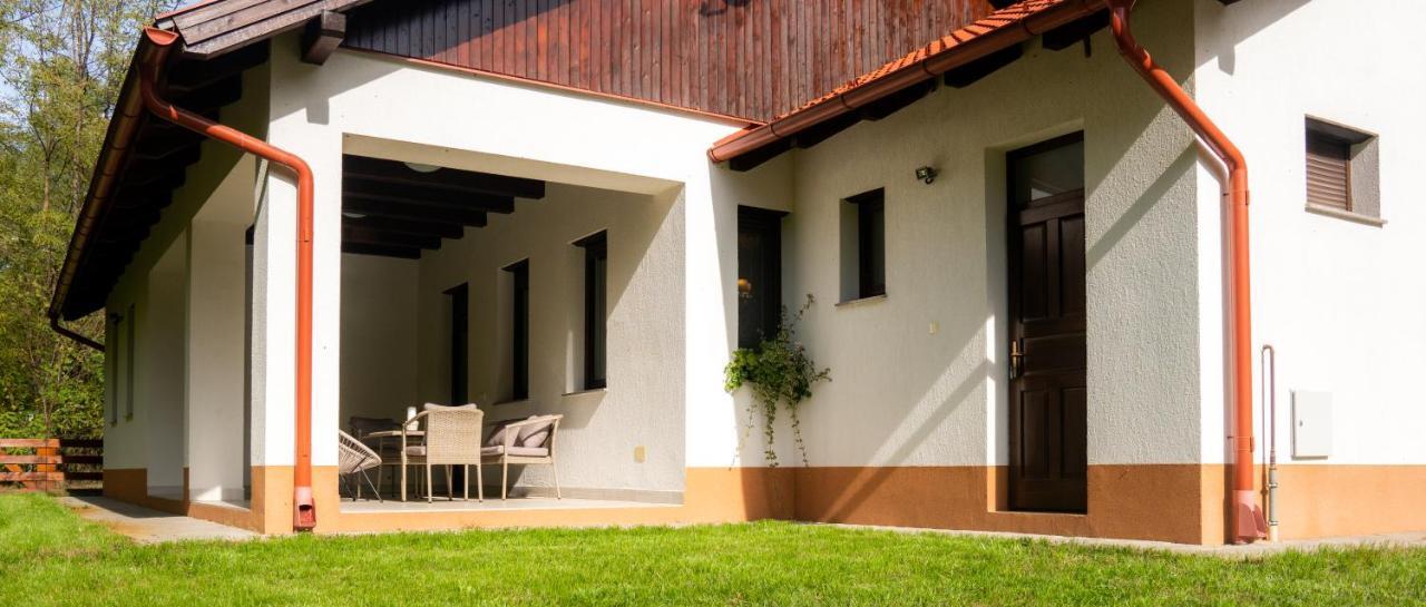 Bagosi Vendeghaz Hotel Hajdubagos Exterior photo
